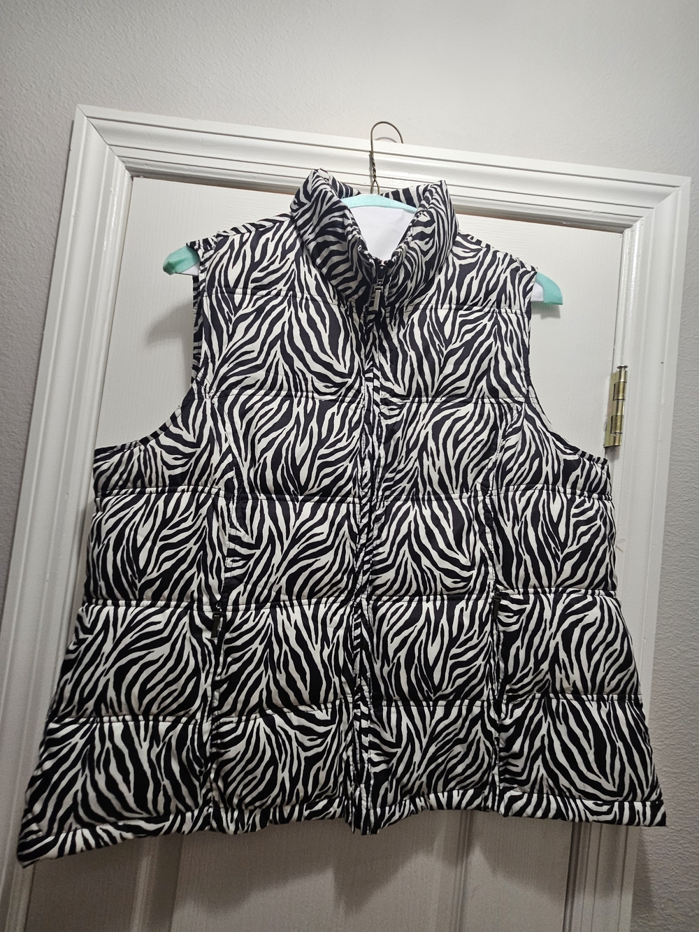 Women’s Black & White Zebra Print Puffer Vest